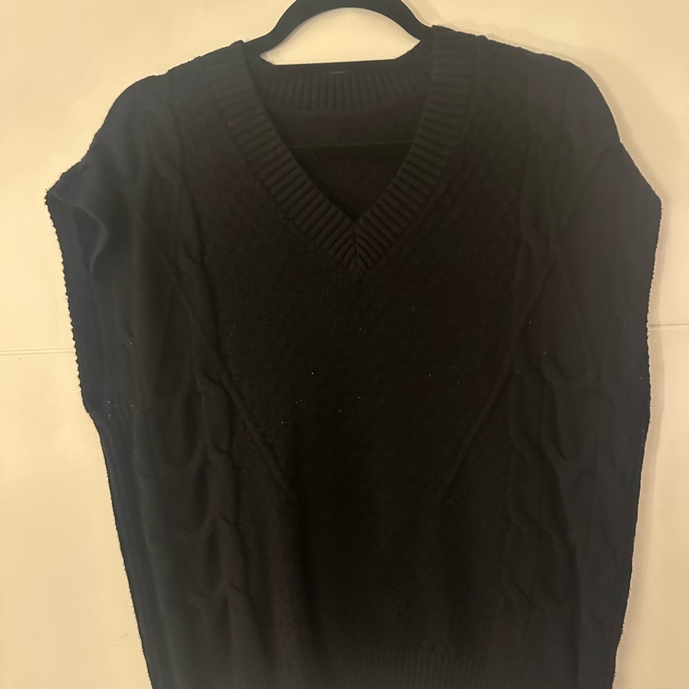 Woman’s Black V-Neck Sweater - SLEEVELESS